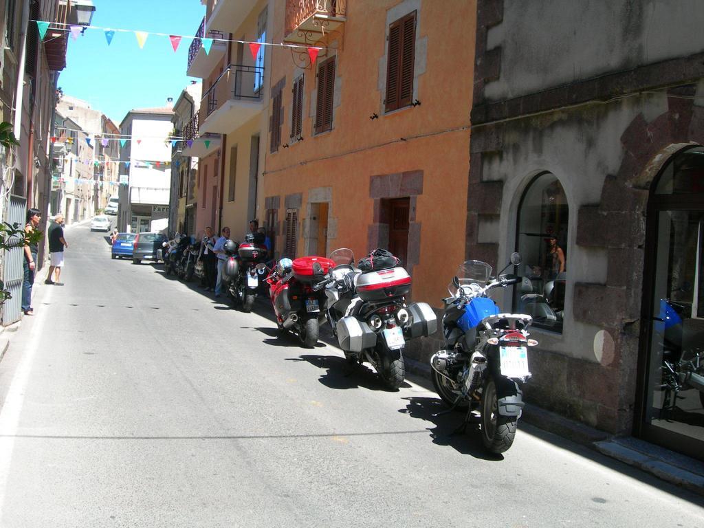 Su Cantaru Guesthouse Villanova Monteleone Exterior foto