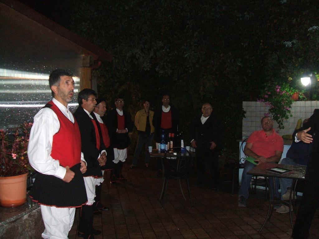 Su Cantaru Guesthouse Villanova Monteleone Exterior foto