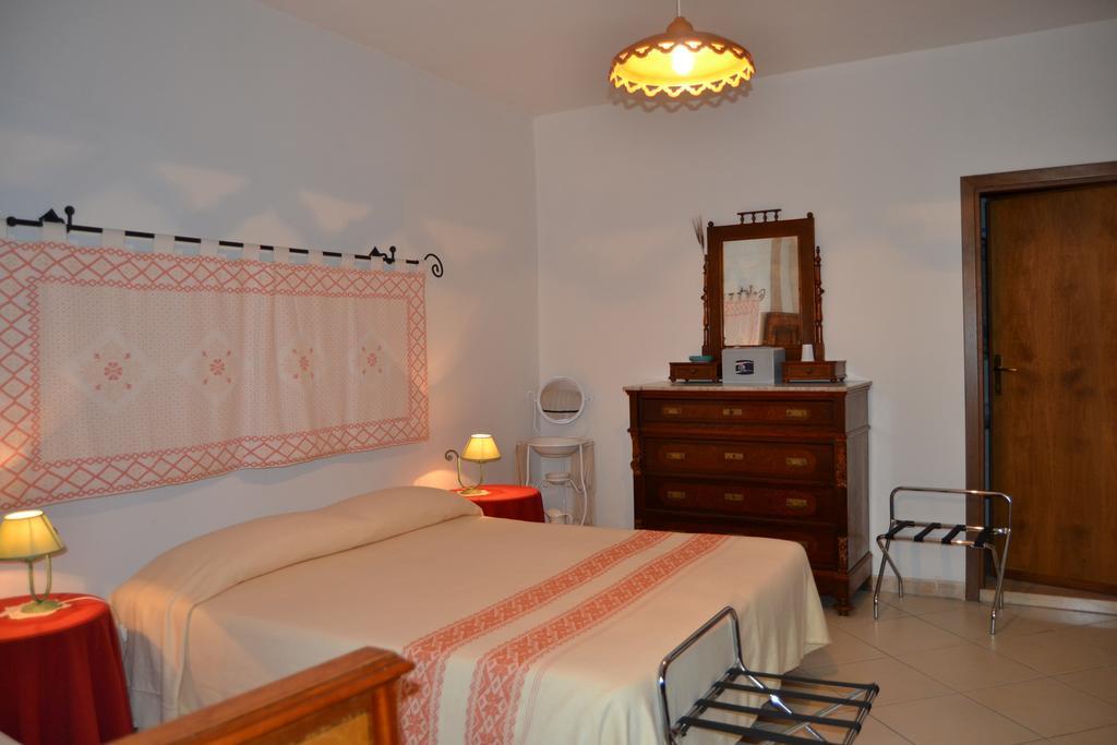 Su Cantaru Guesthouse Villanova Monteleone Exterior foto